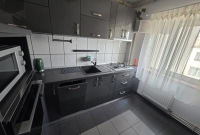 Apartament cu 2 camere decomandat în Casa de Cultură - 6