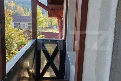 Casă cu 4 camere în Roșu