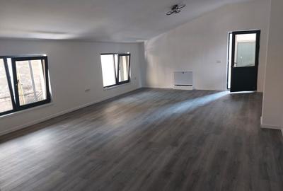 Casă cu 4 camere în Central - 9