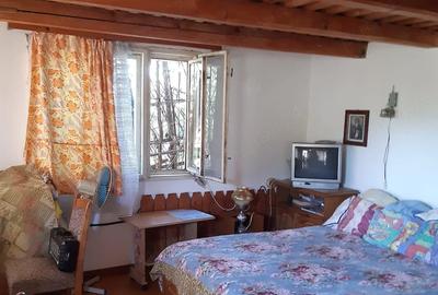 Casă cu Teren 1200 Mp în Fundeni
