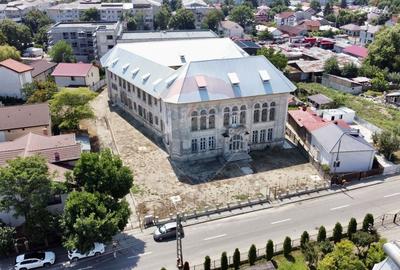 Spațiu comercial, de 2,500 mp, în Ultracentral - 2