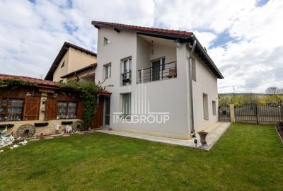 Casă cu 4 camere cu Canalizare în Iris