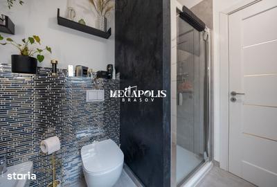 Casă cu 6 camere cu Teren 750 Mp în Prejmer