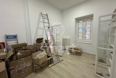 Spațiu comercial, de 182 mp, în Central - 15