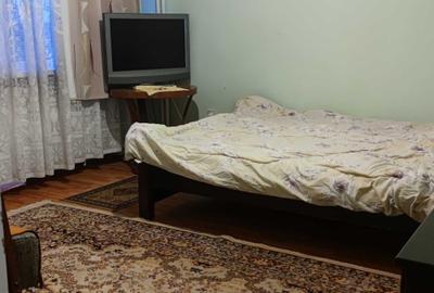 Apartament cu 3 camere semidecomandat în Cornișa - 4