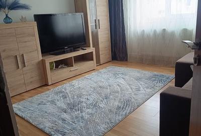 Apartament cu 2 camere decomandat în Florești