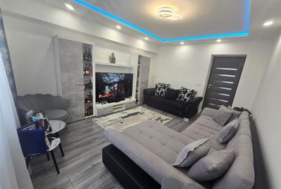 Apartament cu 2 camere decomandat, mobilat în Central