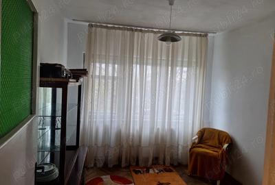 Apartament cu 3 camere semidecomandat în Gară - 5