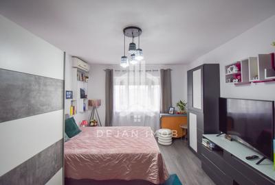 Apartament cu 2 camere decomandat în Lenin