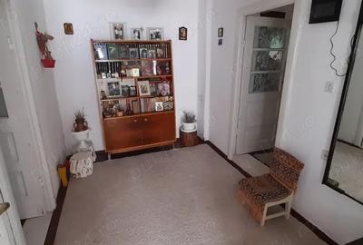 Casă cu 6 camere în Tecuci - 8