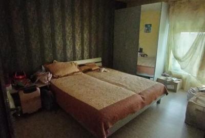 Casă cu 7 camere cu Teren 527 Mp în Valea Rosie