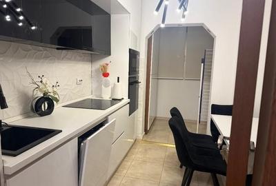 Apartament cu 3 camere decomandat, mobilat în Apărătorii Patriei