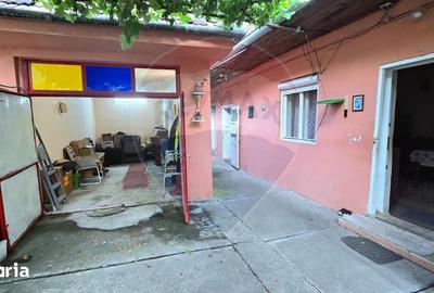 Casă cu 4 camere cu Teren 540 Mp în Central