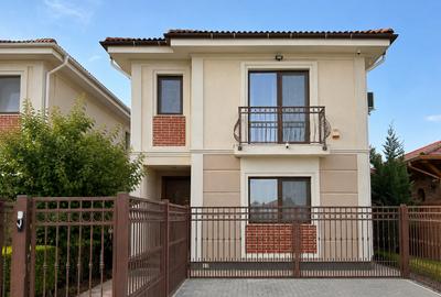 Duplex cu 4 camere cu Canalizare în Dumbrăvița