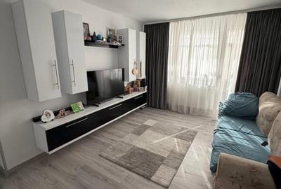 Apartament cu 3 camere semidecomandat, mobilat în Brazda lui Novac