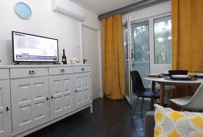 Apartament cu 3 camere semidecomandat, mobilat în Tomis Nord