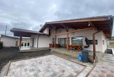 Casă cu 4 camere în Daia - 2