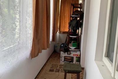 Casă cu 4 camere cu Teren 100 Mp în Pleșoiu - 2