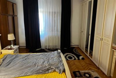 Casă cu 3 camere în Aninoasa