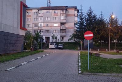 Apartament cu 2 camere decomandat în Central - 1