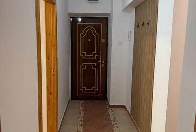 Apartament cu 3 camere decomandat în Ultracentral