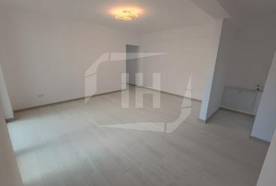Apartament cu 3 camere semidecomandat, mobilat în Mărăști