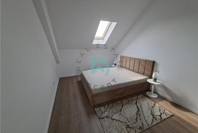 Apartament cu 3 camere decomandat în Tractorul - 11