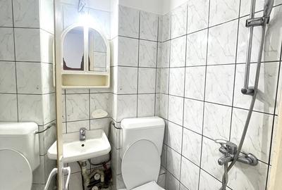 Garsonieră decomandată în Complex Studențesc
