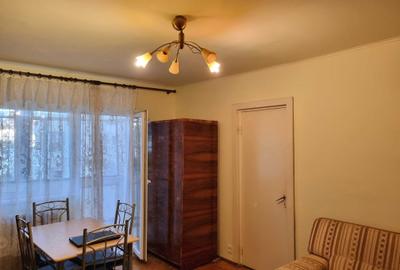 Apartament cu 3 camere semidecomandat în Șagului