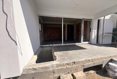 Casă cu 4 camere în Central