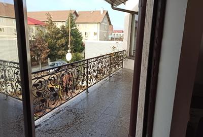 Duplex cu 6 camere cu Canalizare în Central - 4