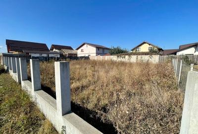 Teren Construcții intravilan de 463 mp, în Cristian - 3