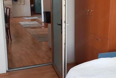 Casă cu 7 camere cu Teren 370 Mp în Central
