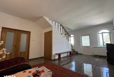 Casă cu 6 camere cu Teren 490 Mp în Agigea