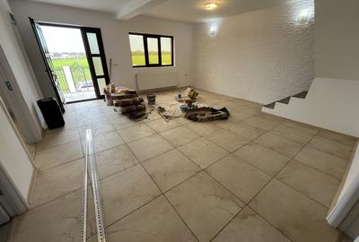 Casă individuală cu 5 camere cu Canalizare în Valu lui Traian - 3