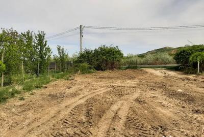 Teren de 1480 mp, în Central - 3