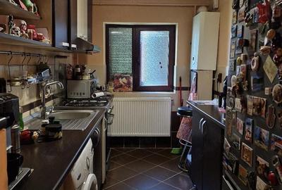 Apartament cu 3 camere decomandat în Central - 1