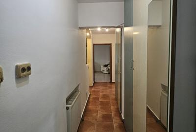 Apartament cu 3 camere decomandat în Cantemir - 17
