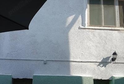 Casă cu Teren 281 Mp în Central - 4