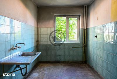 Apartament cu 2 camere semidecomandat în Vest