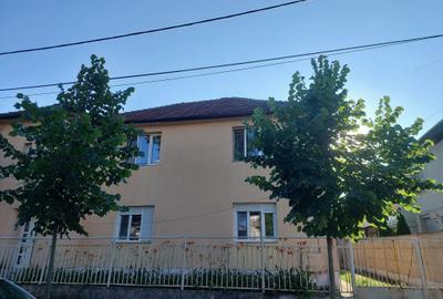 Casă cu 4 camere cu Teren 534 Mp în Șagului