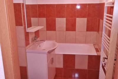 Apartament cu 2 camere semidecomandat în Central - 1