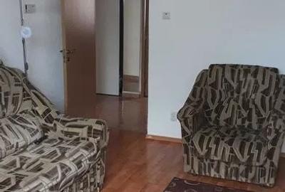 Apartament cu 3 camere decomandat în Central - 3