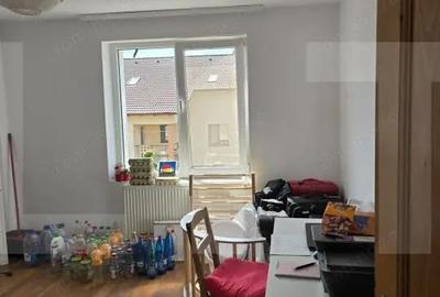 Apartament cu 3 camere decomandat în Moșnița Nouă - 2