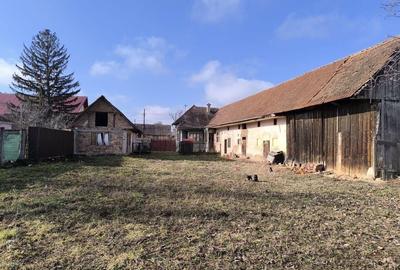 Casă cu 4 camere în Făgăraș
