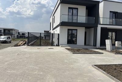 Casă cu 4 camere în Covaci - 16