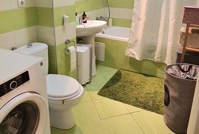 Garsonieră decomandată în Lunei