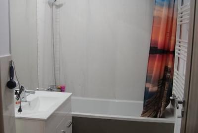 Apartament cu 2 camere semidecomandat, mobilat în Aradului