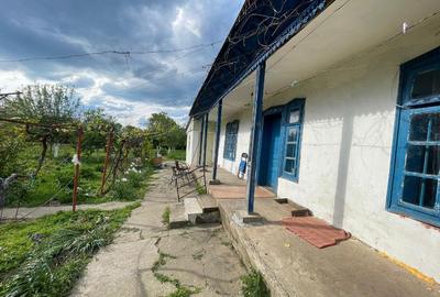 Casă individuală cu 3 camere cu Teren 2000 Mp în Stănești