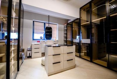 Apartament cu 3 camere semidecomandat, mobilat în Pipera